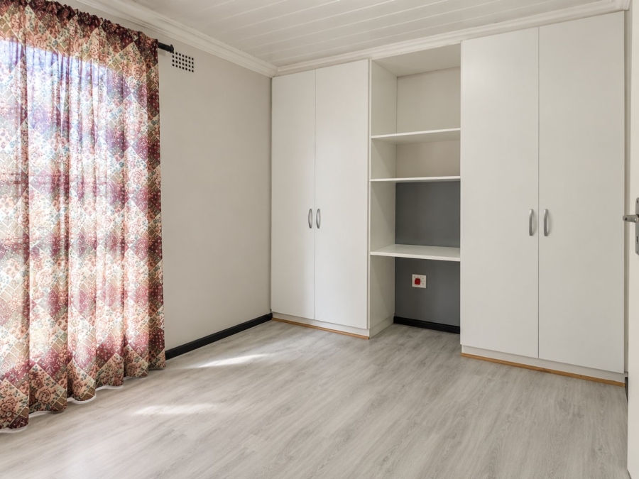 3 Bedroom Property for Sale in Forest Village Western Cape